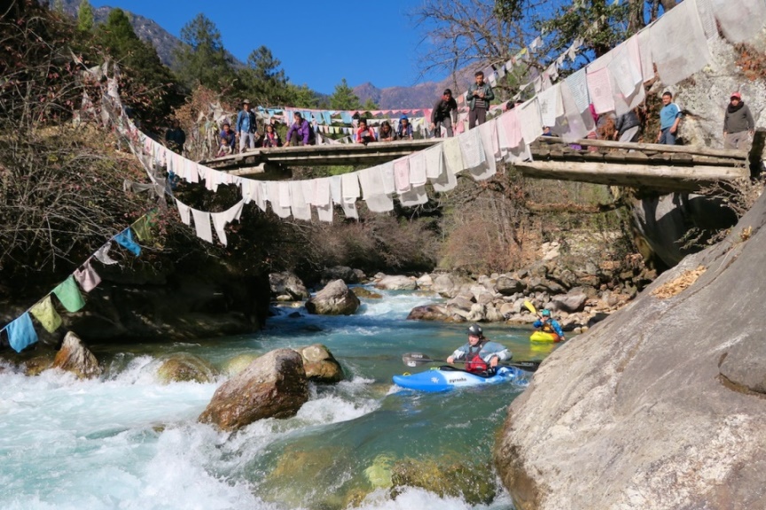 Bhutan-Kayaking