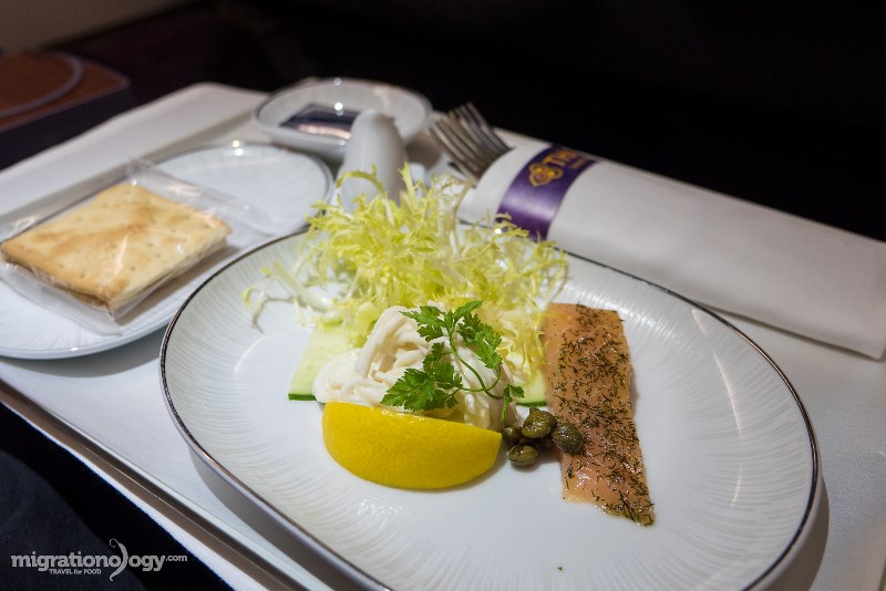 airplane-food-thai-airways