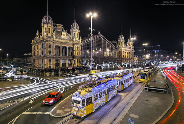 BUDAPEST LỘNG LẪY KHI GIÁNG SINH GẦN KỀ